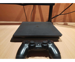 PlayStation 4 Slim 1TB - Image 2/4