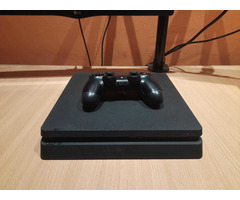 PlayStation 4 Slim 1TB - Image 3/4