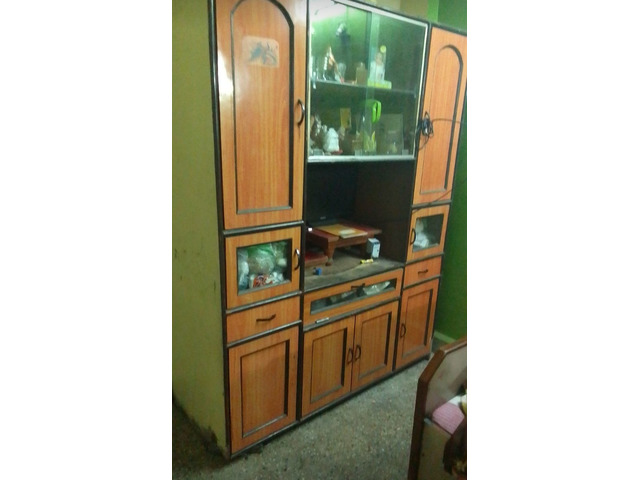 Old wardrobe to sell - 1/2