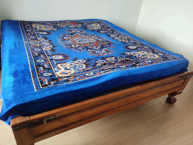 sangwaan wood king size bed with 5inch mattress - Rs 10,000 - 1/2
