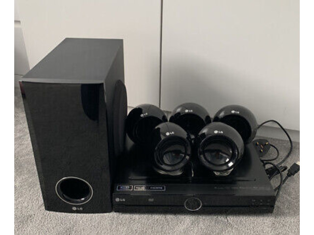 LG 5.1 HOME THEATER WITH REMOTE AND DVD PLAYER - 5/7