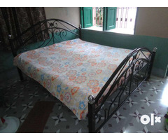Wrought iron bed for sale - Image 2/2