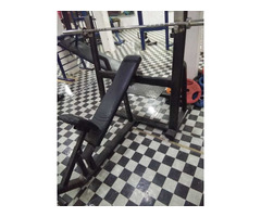 GOOD CONDITION HEAVY DUTY GYM EQUIPMENT - Image 1/9