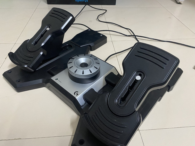 Logitech Pro Flight Rudder Pedals 当社の - unae.edu.py