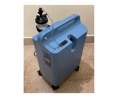 Philips Respironics Oxygen Concentrator - Image 2/2