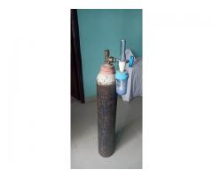 Oxygen Cylinder for Sale - Image 1/2