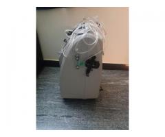 10L Oxygen Concentrator for Sale - Image 2/4