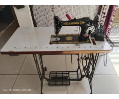 Sewing Machine (Parker) - Image 5/5
