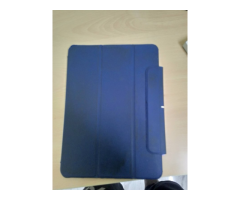 iPad Air 5 256gb with Apple Pencil and folio case - Image 2/6