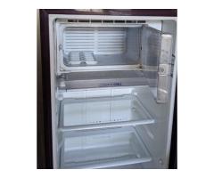 Fully working Whirlpool 180 L Refrigerator - Image 2/4