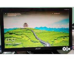Lenovo IdeaCentre 3 Desktop With Acer Monitor 15.6 Inches - Image 2/6