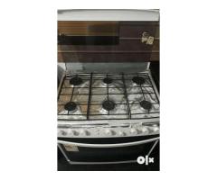 Continental Gas Stove, 6 Slots with Oven (Grill) Price is negotiable. - Image 3/4