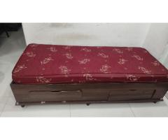 Single bed box with mattress - Image 1/8