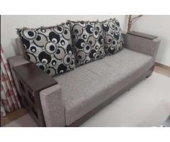 3+2 Sofa set and 1 contemporary center table in fine condition - Image 4/4