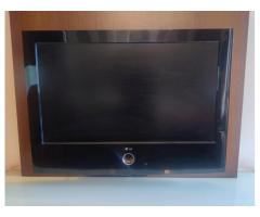 LG TV 32 inches - Image 1/4