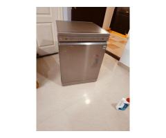 LG 14 plates dishwasher 5 months old with steam and wifi - Image 1/3