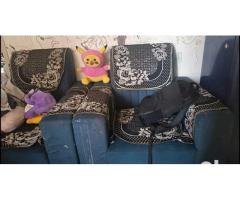 1 year old sofa set with 3-1-1 sitter along with sofa covers - Image 2/4