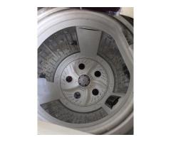 Used Washing Machine Fully Automatic Top Load - Image 2/5