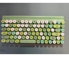 Keyboard - Image 1/3