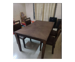 4 Seater dining table for sale - Image 1/2