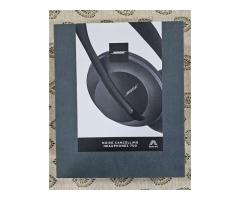 Bose Noise Cancelling 700 Headphone - Image 1/8