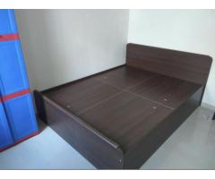 Queen size storage Bed with mattresses - Image 3/8