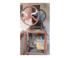 Sugarcane juice machine - Image 3/5