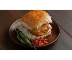 Vada Pav Franchises That Are Changing the Street Food Game - Image 1/2