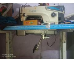 Musee sewing machine - 1
