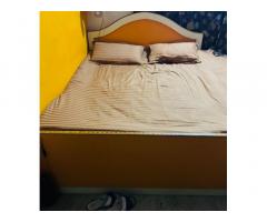 Queen Size Bed with storage (6.5X5.3)