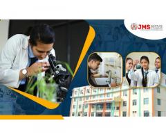 Choose the Best B. Pharma College in Ghaziabad for Your Pharmacy Career