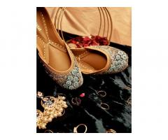 Everyday Fashion Made Easy with Mirrorwork Juttis from Gulbhahar