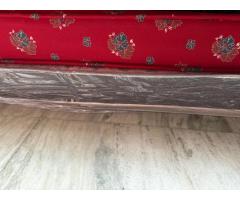 Single bed mattress