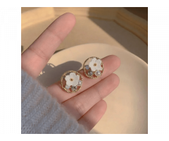 Shop Unique Pearl Earrings Design 2025
