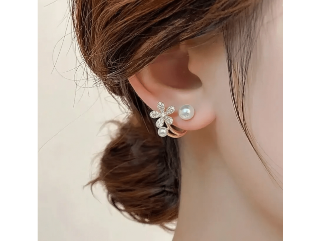 Stylish Stud Earrings For Women Online - 1/3