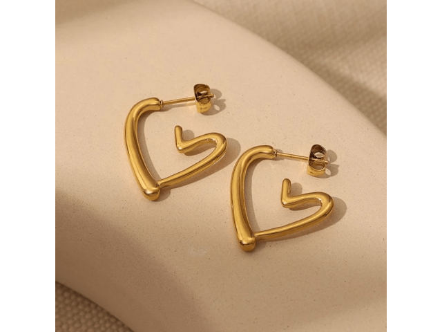 Stylish Heart Earrings For Daily Wear - 1/3