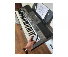 Yamaha PSR-I400 Keyboard