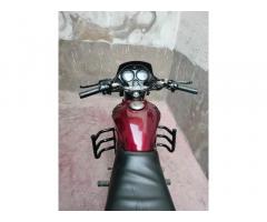 Honda shine 125 bike not much used usually ride in madhubani only price is not changeable