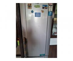 Hier Fridge, double door, 300+ litre is available immediately for sale