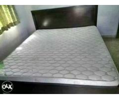 6.5ft x6ft Solid Wood Bed + 6"kurlon spring mattress - Image 1/2