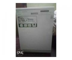 LG Dishwasher D1452WF - Image 1/2