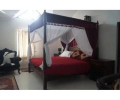 Four Poster Bed with Full Canopy - Image 1/4