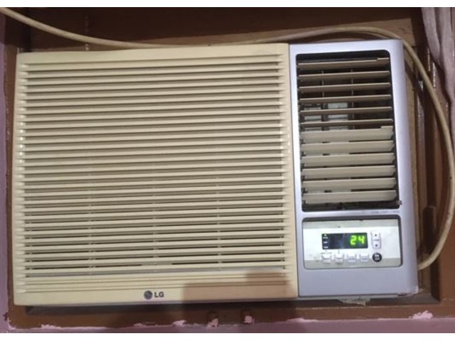 half ton window ac second hand