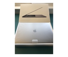 Brand New Apple 2018 Apple Macbook Pro 15.4 15in 16gb 1TB i7 555X - AppleCare - Image 2/2