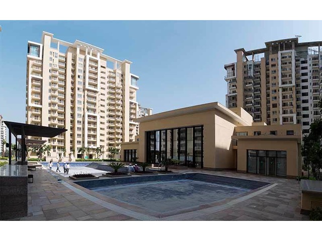 Emaar Palm Gardens : Ready to move 3BHK Flat in Sector 83, Gurgaon ...