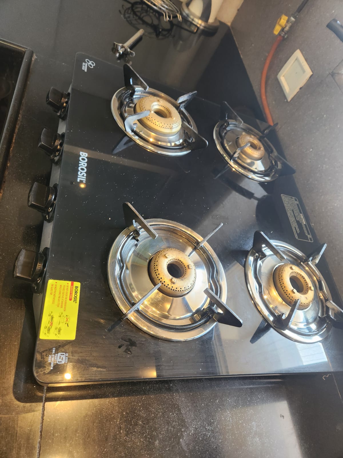 Borosil Flare Glasstop Gas stove, 4 Burners, 10 days Use Only - Thumbnail 3